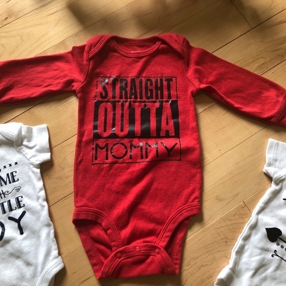 Baby onesies bundle - Picture 5 of 9